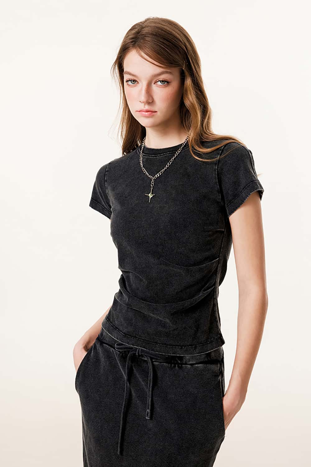 Y2K Ruched Waist Slimming T-Shirt - Water-Washed Short Sleeve with Structured Shoulders