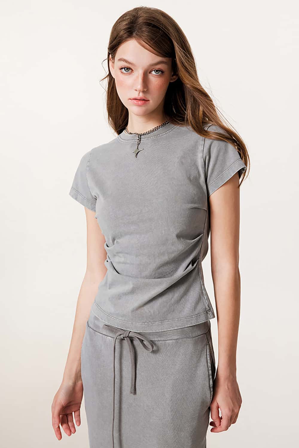 Y2K Ruched Waist Slimming T-Shirt - Water-Washed Short Sleeve with Structured Shoulders