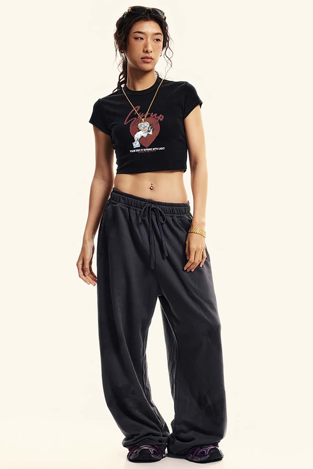 Slim-Fit Cropped Vintage Wash Street-Style T-Shirt with Shoulder Design