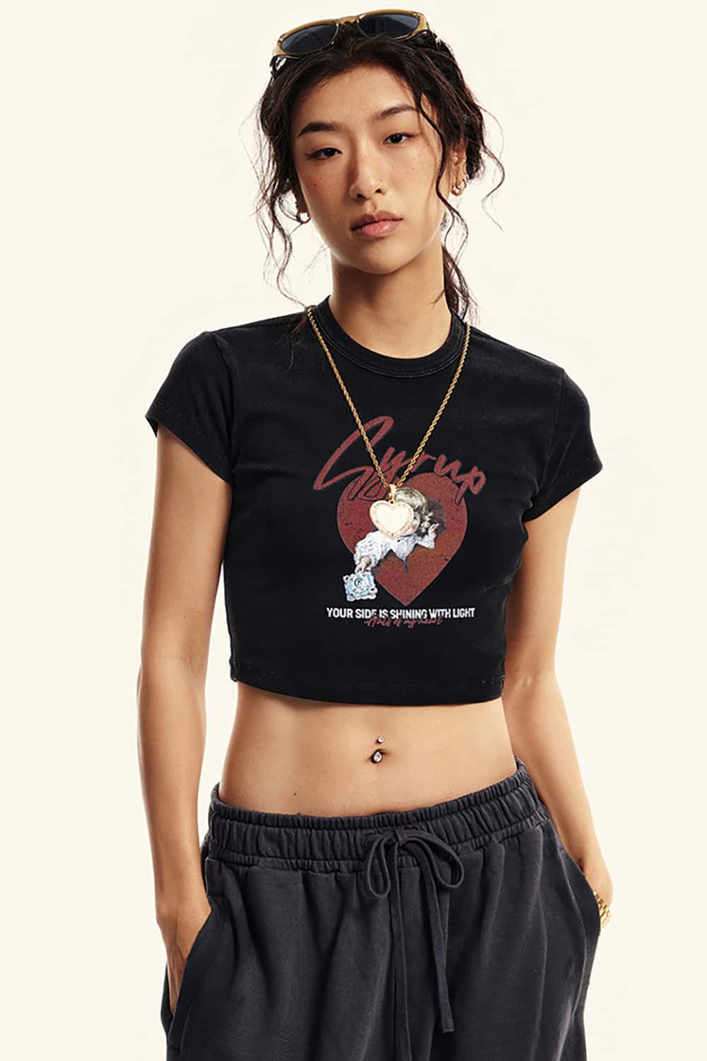 Slim-Fit Cropped Vintage Wash Street-Style T-Shirt with Shoulder Design