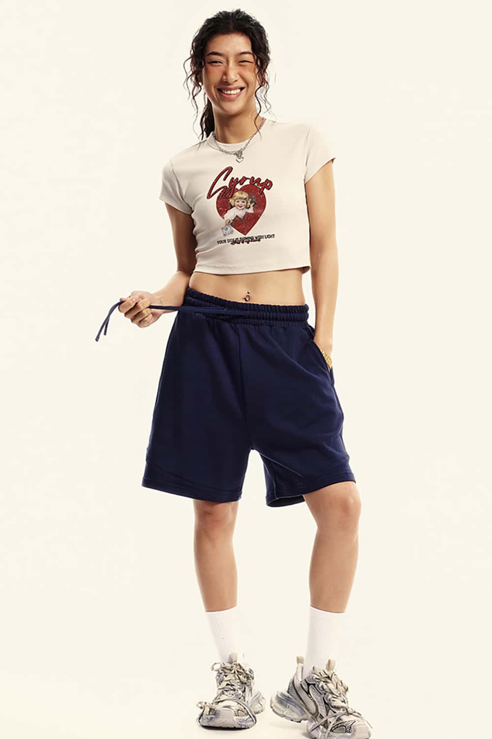 Slim-Fit Cropped Vintage Wash Street-Style T-Shirt with Shoulder Design