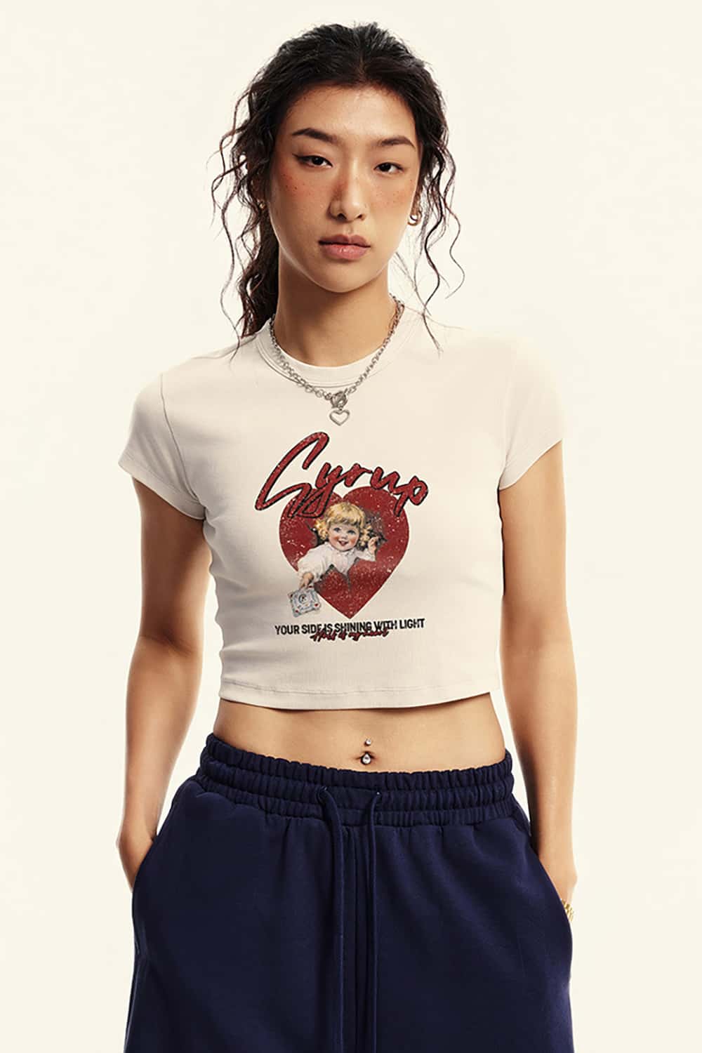 Slim-Fit Cropped Vintage Wash Street-Style T-Shirt with Shoulder Design