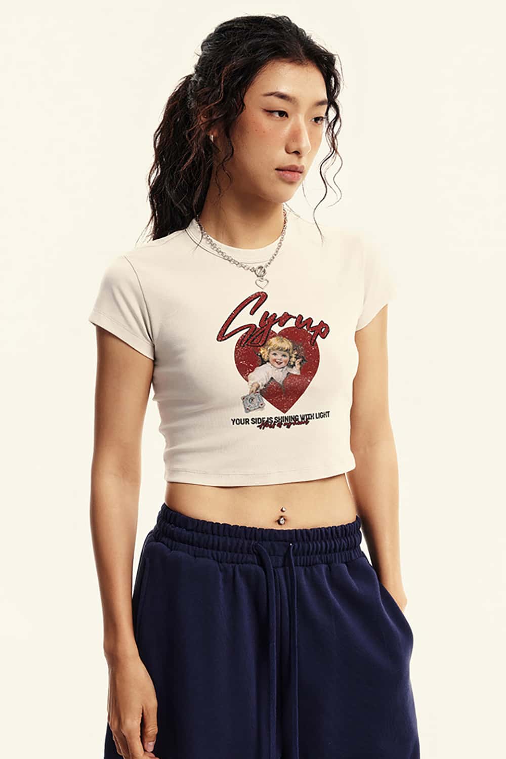 Slim-Fit Cropped Vintage Wash Street-Style T-Shirt with Shoulder Design