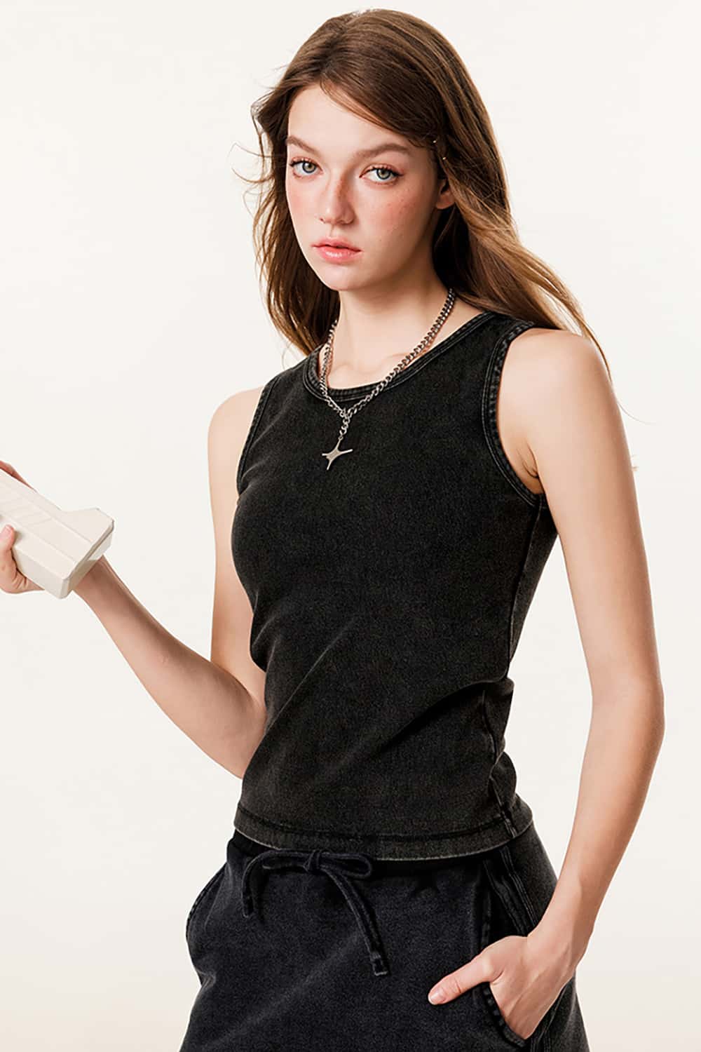 Distressed Wash Sleeveless Layered Cool Sweet Tank Top