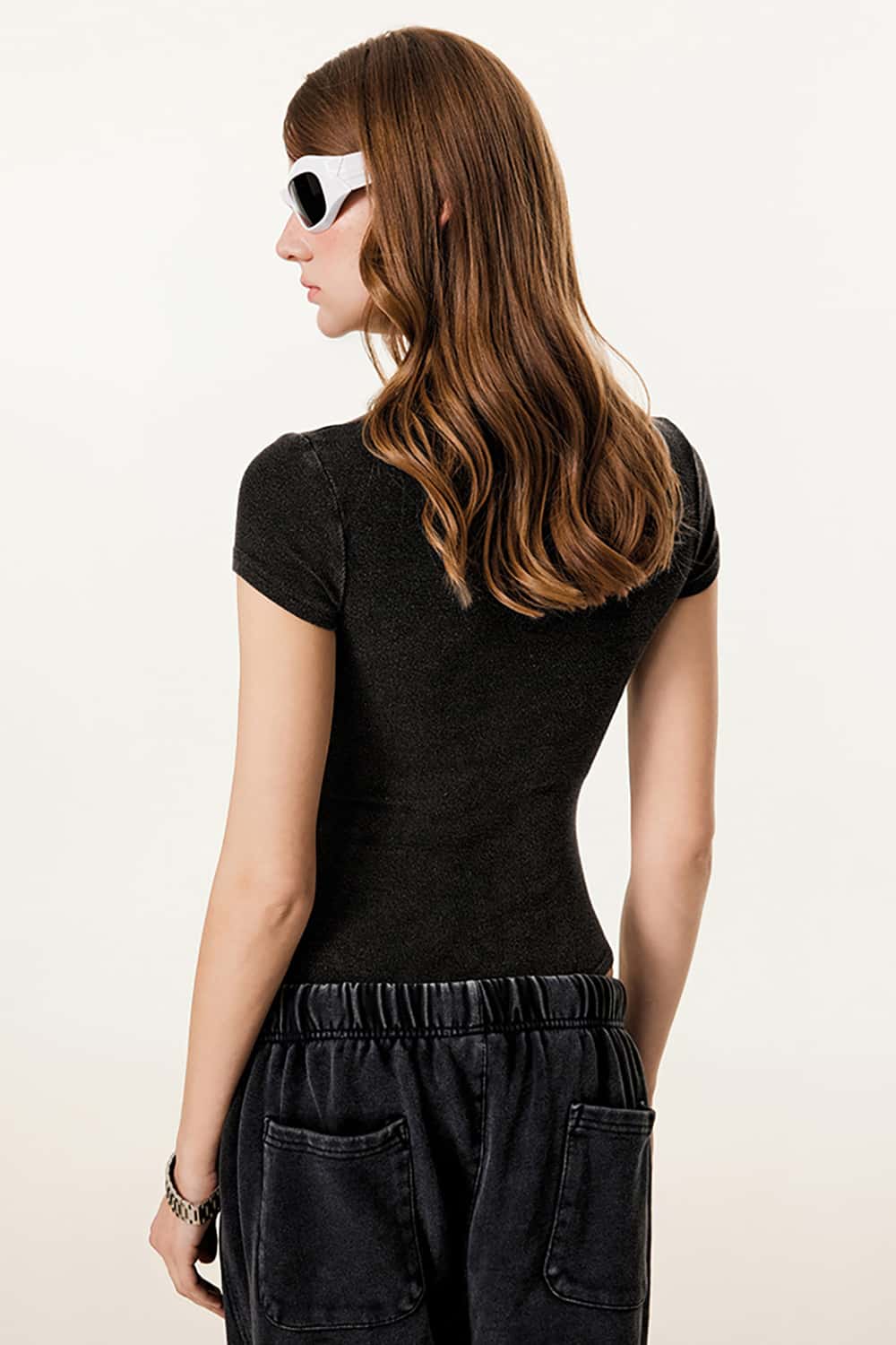 Slimming Fitness Bodysuit with Short Sleeves and Stretch Fit