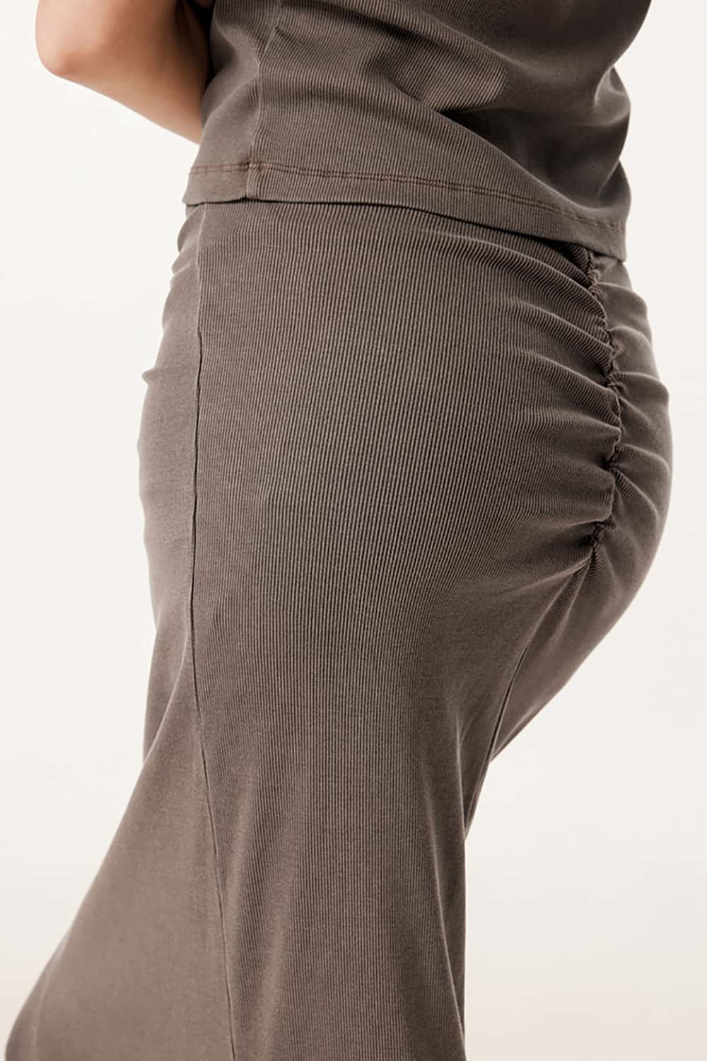 Vintage Slim-Fit Ruched Hip-Hugging Maxi Skirt
