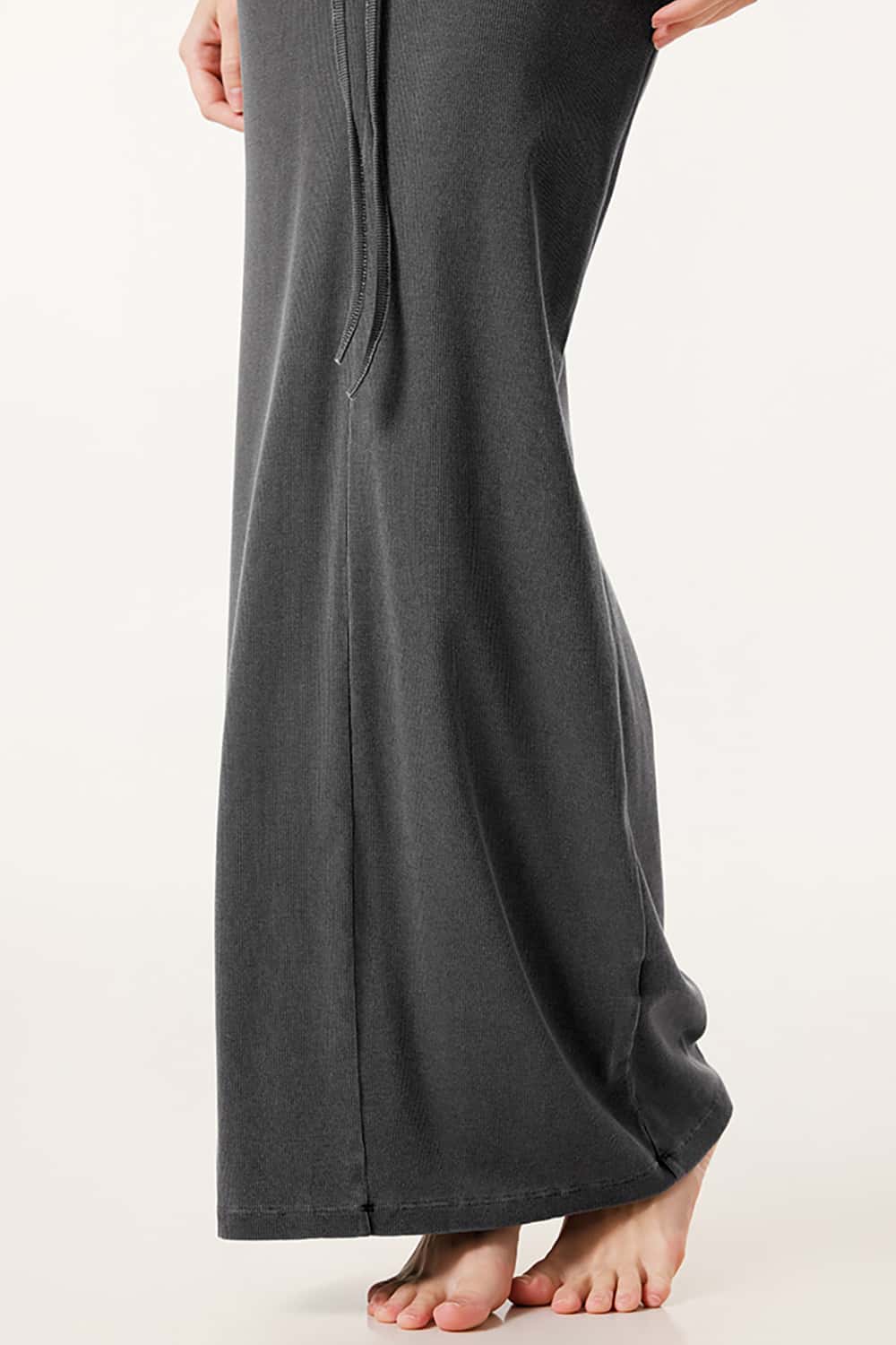Vintage Slim-Fit Ruched Hip-Hugging Maxi Skirt
