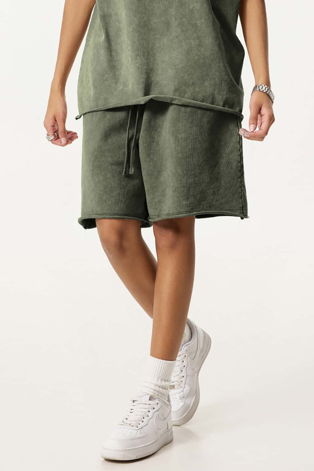 Vintage Unisex Washed Loose-Fit Rolled Hem Casual Shorts