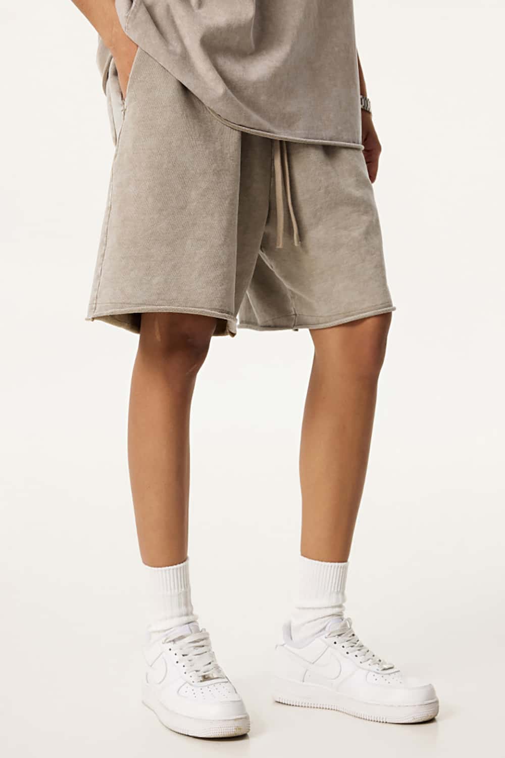 Vintage Unisex Washed Loose-Fit Rolled Hem Casual Shorts