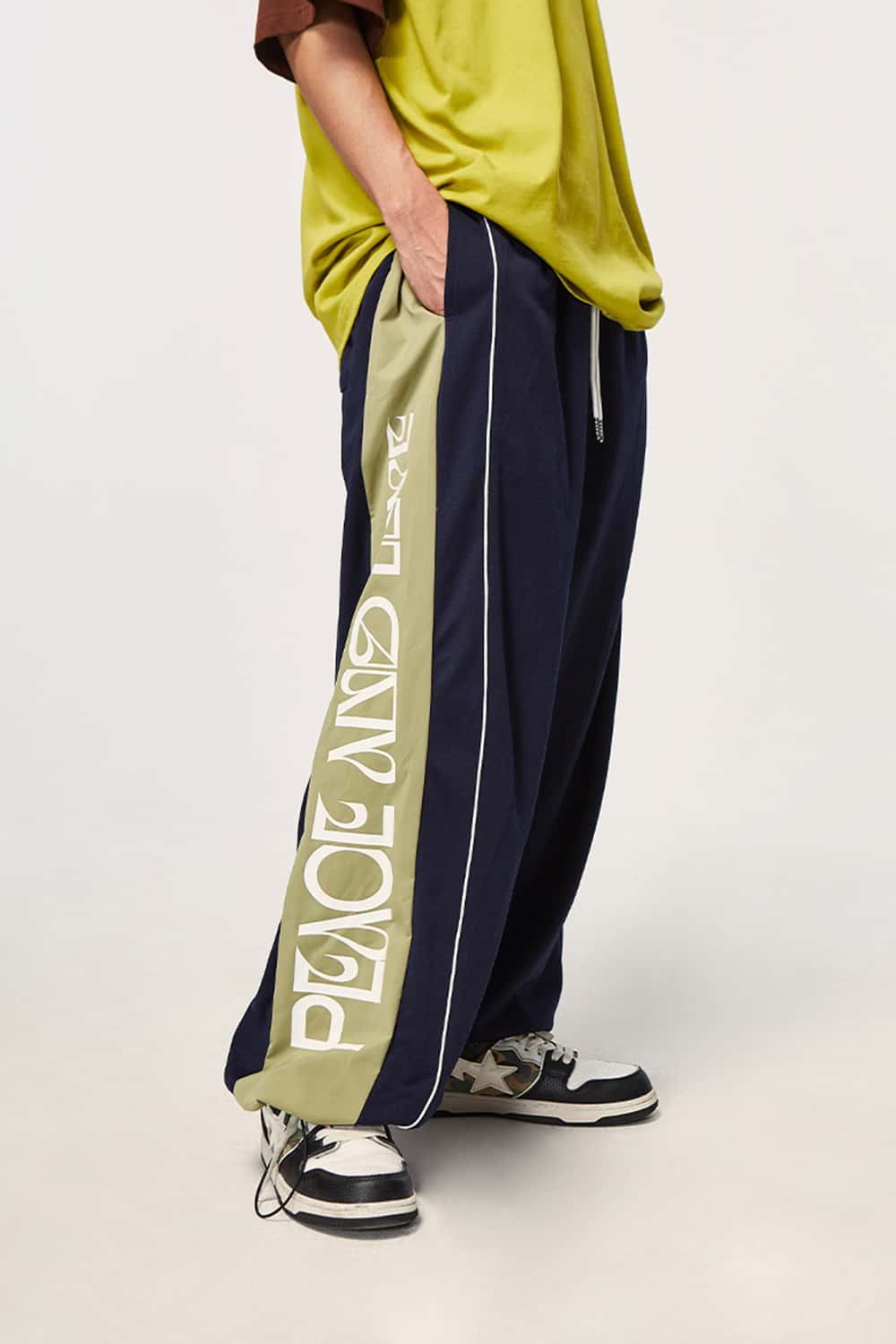 Colorblock Wide-Leg Pants with Bold Print