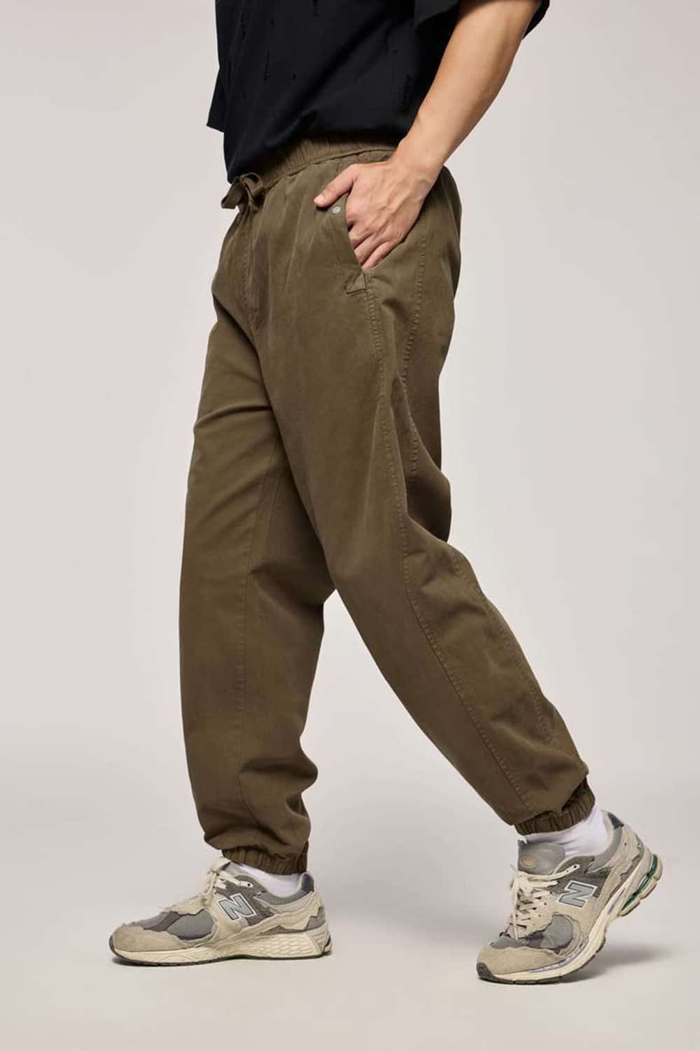 Multi-Pocket Utility Cargo Jogger Pants