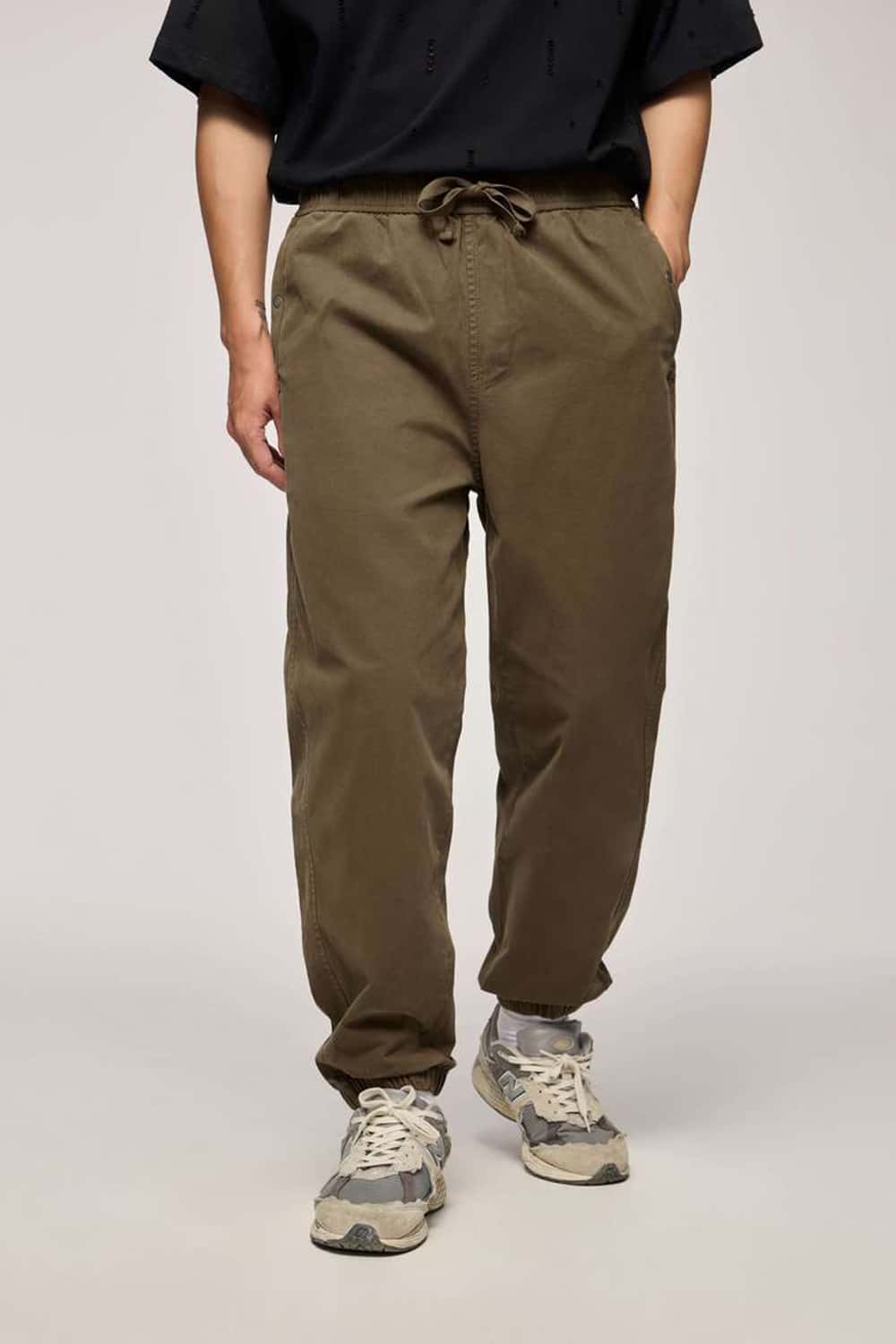 Multi-Pocket Utility Cargo Jogger Pants