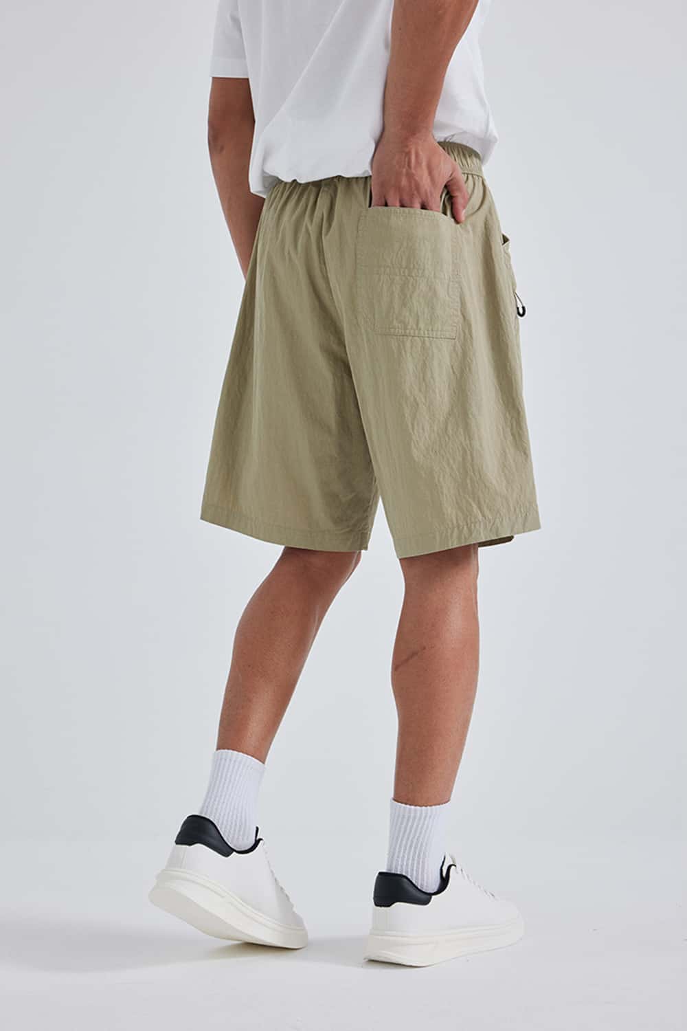 Outdoor Plaid Utility Shorts with Adjustable Belt