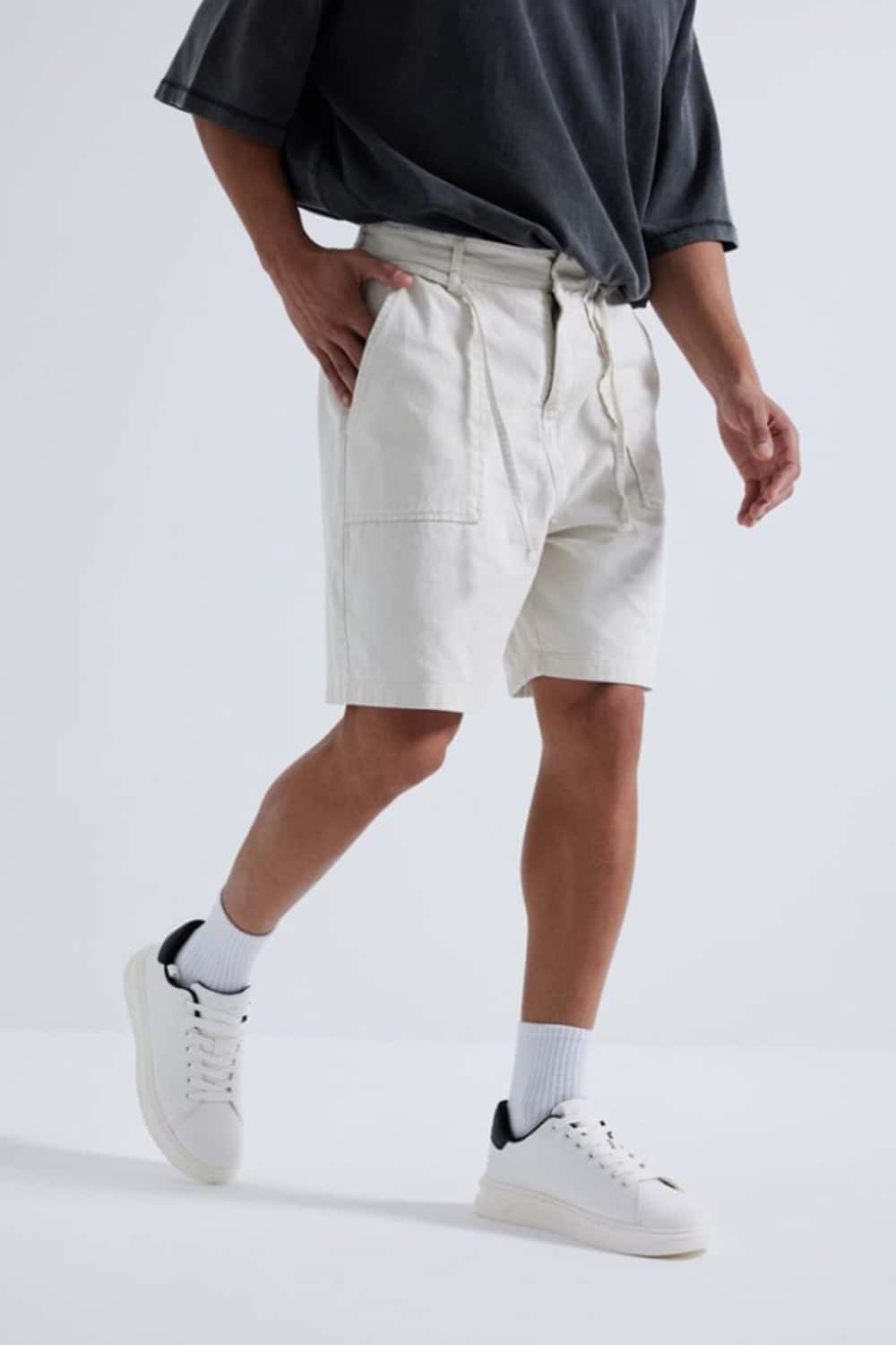 Wide-Leg Utility Shorts with Large Pockets and Drawstring Waist