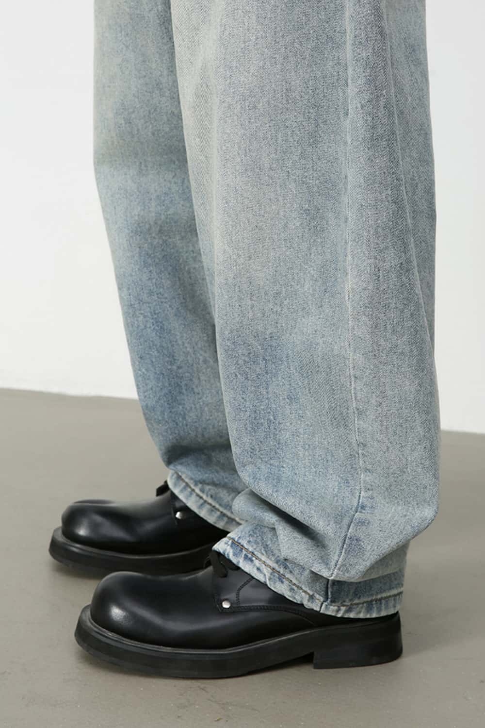 Wide-Leg 3D Curved Washed Jeans _ Cleanfit