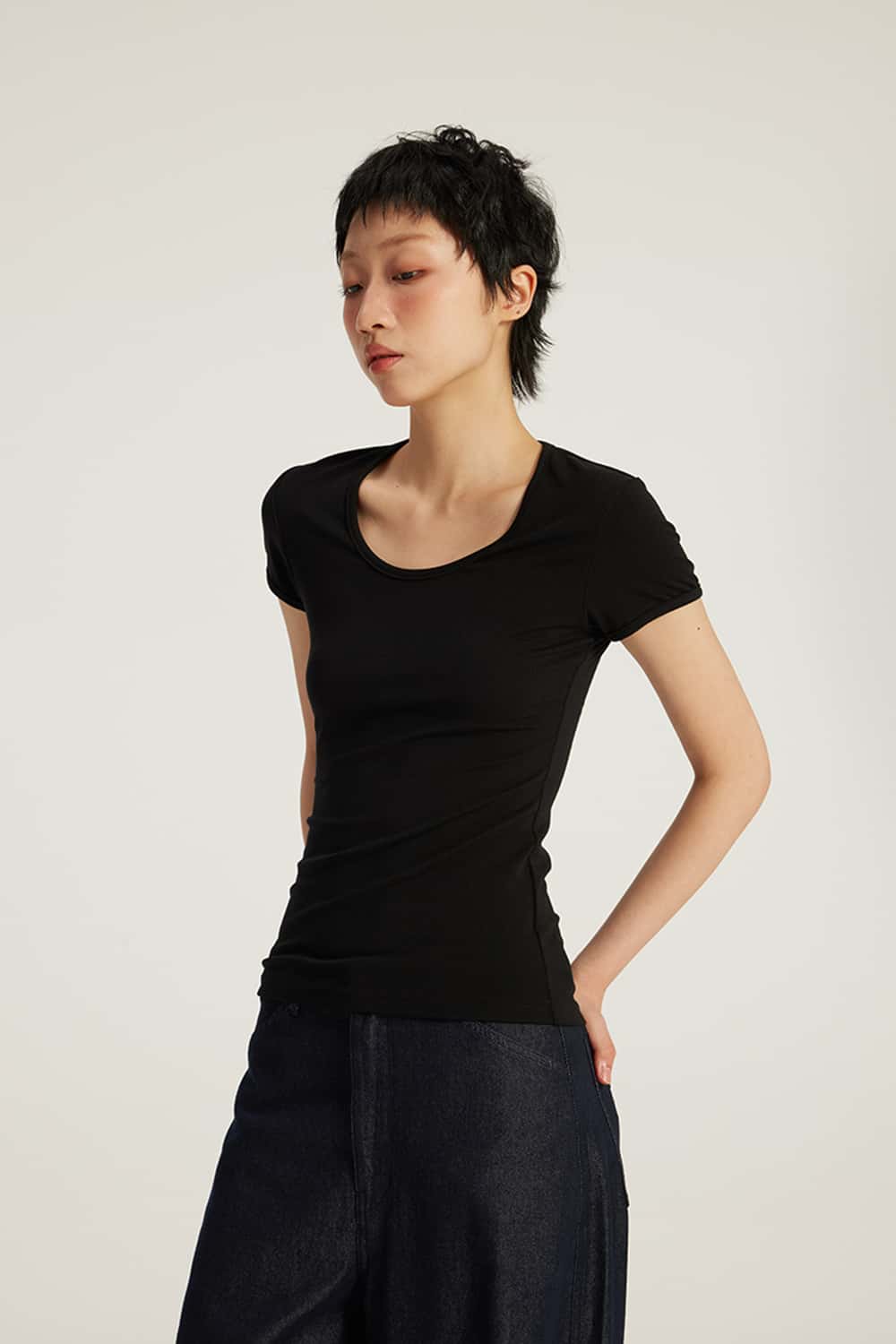 U-Neck Breathable Basic Short Sleeve T-Shirt