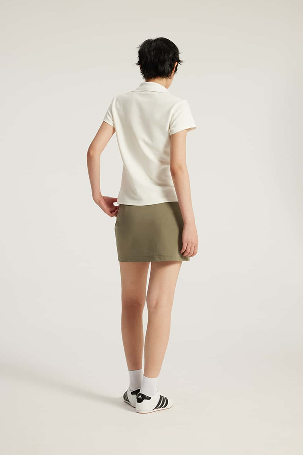High-Stretch Knit Straight Mini Skirt _ Cooling Sensation