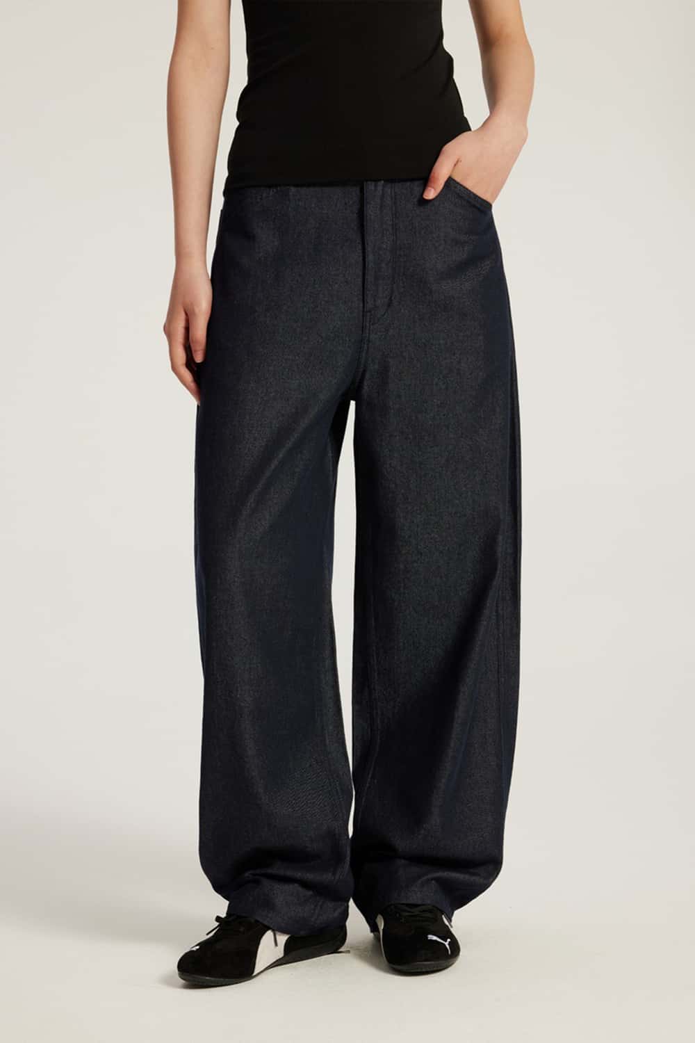 Curved Seam Wide-Leg Denim Jeans