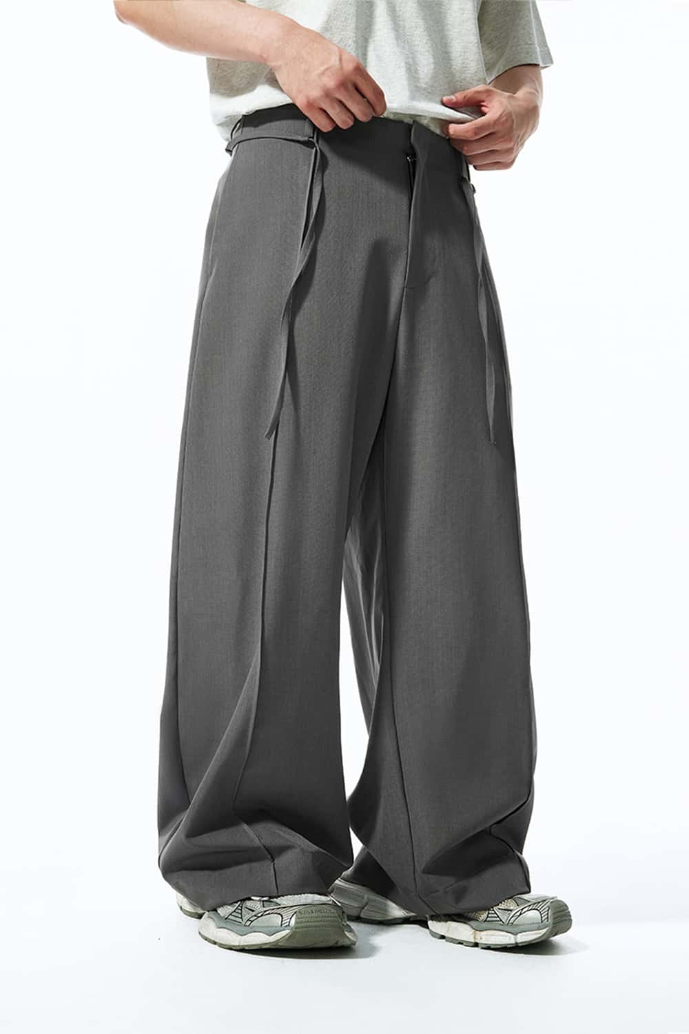 Curved Pleat Wide-Leg Cleanfit Workwear Trousers