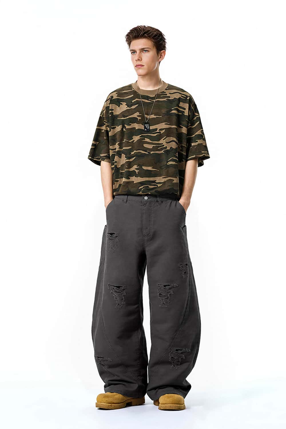Washed Distressed Scimitar-Cut Wide-Leg Workwear Pants