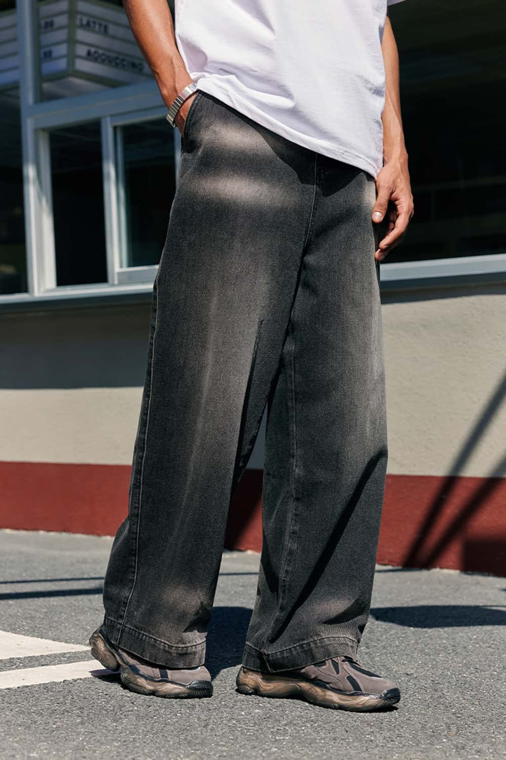 Vintage Washed Straight-Leg Denim Jeans
