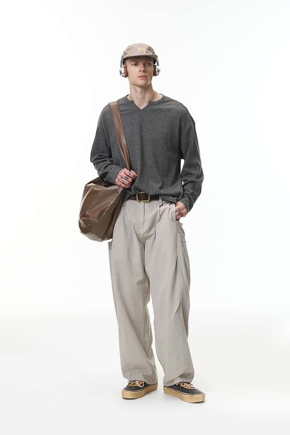 Waffle Knit V-Neck Long Sleeve T-Shirt _ Relaxed Fit Blended Fabric