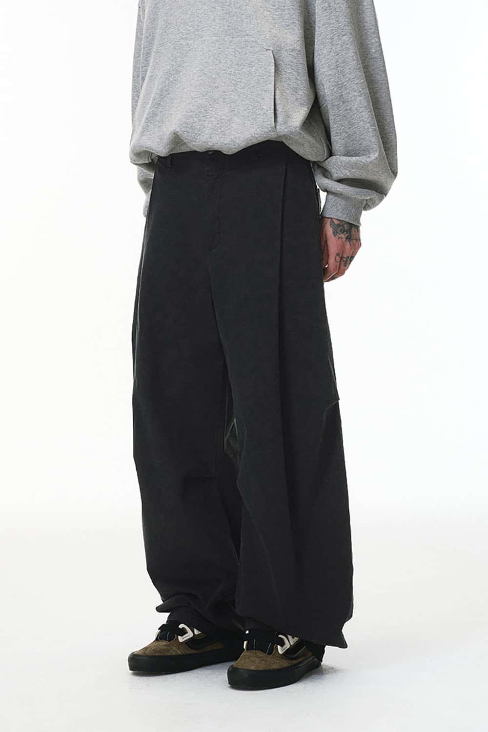 Pleated Cargo Wide-Leg Pants _ Solid Color Relaxed Fit Casual Trousers