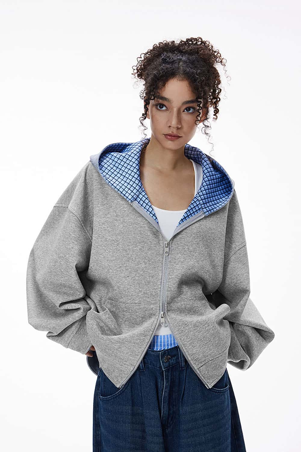 Plaid Contrast Short Hooded Sweatshirt _ Relaxed Fit Zip-Up Casual Jacket