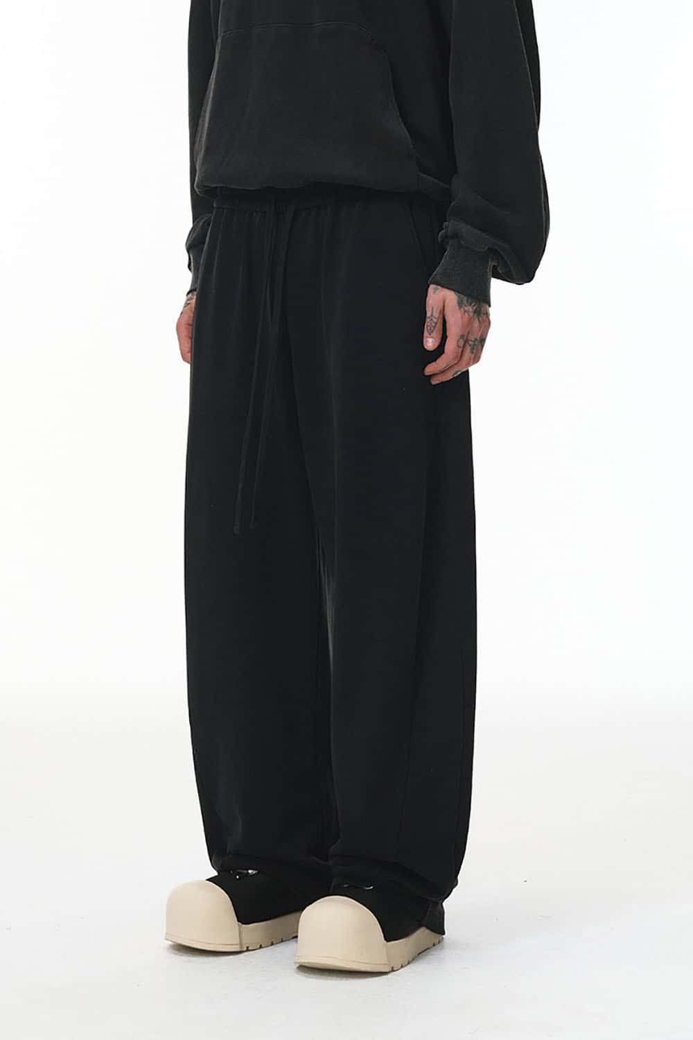 Washed Curved Seam Wide-Leg Sweatpants _ 380G Solid Color Street Style Trousers