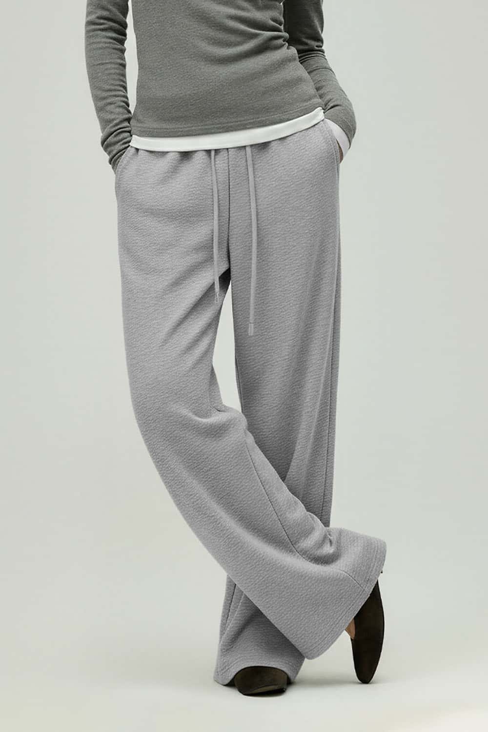 Lyocell Air-Layer Relaxed Banana Pants _ Mid-Rise Wide-Leg Flow Pants