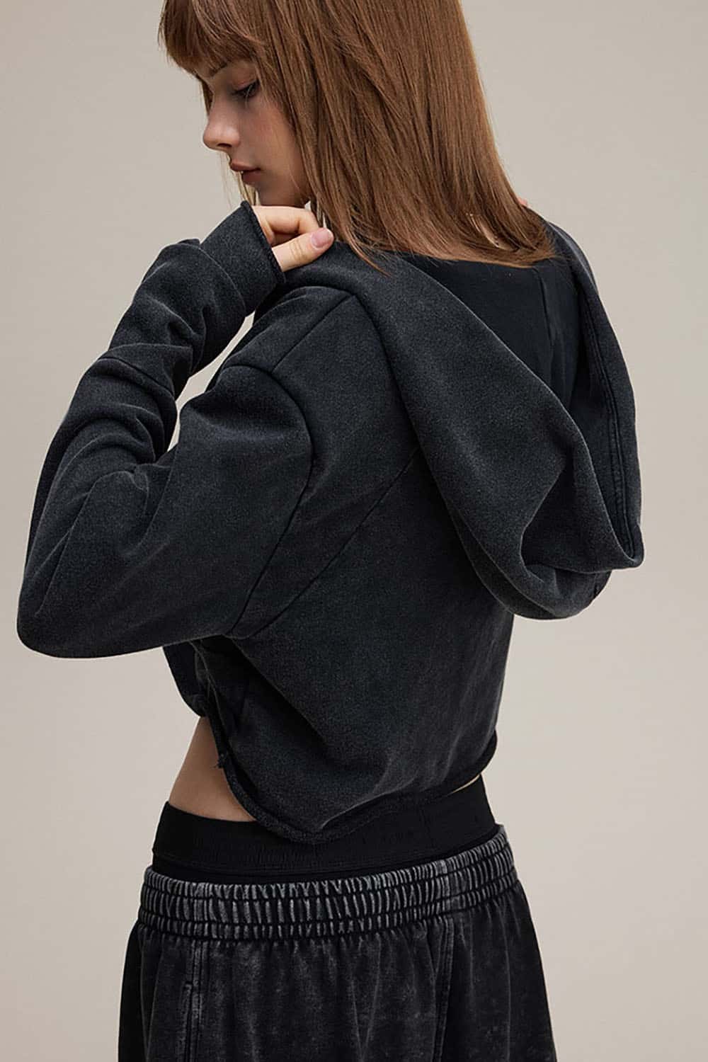 Vintage V-Neck Ruched Cropped Hoodie _ Long Sleeve Relaxed Fit Pullover Top