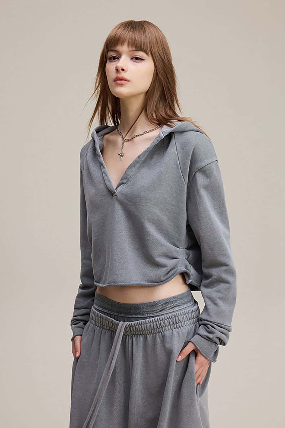 Vintage V-Neck Ruched Cropped Hoodie _ Long Sleeve Relaxed Fit Pullover Top