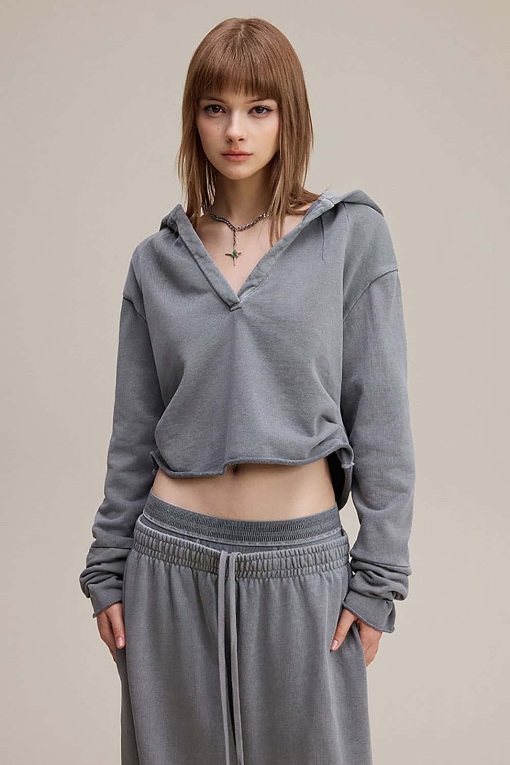 Vintage V-Neck Ruched Cropped Hoodie _ Long Sleeve Relaxed Fit Pullover Top