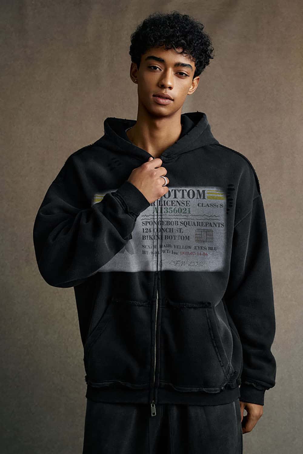 Distressed Graphic Spray-Dyed Zip-Up Hoodie _ Vintage Print Ripped Full Zip Jacket