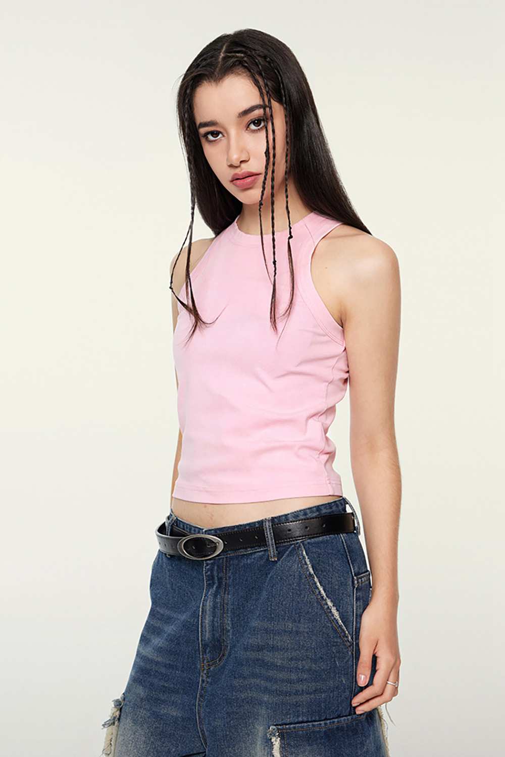 Washed Cotton-Stretch Fitted Cropped Tank Top in Pink - full-length front modeled view