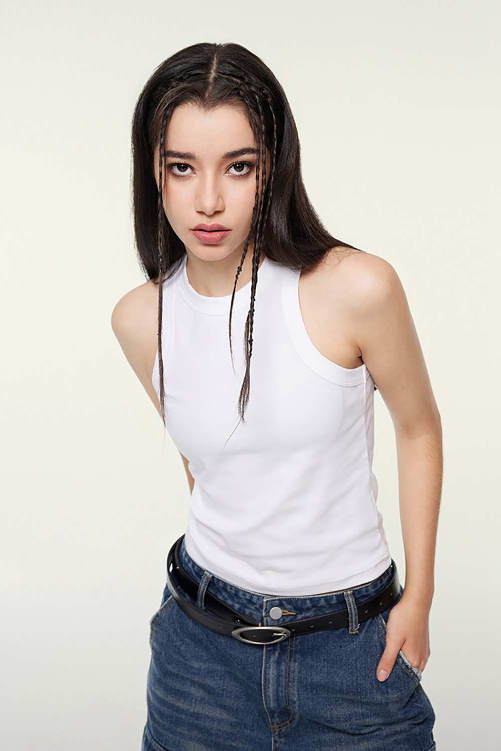 Washed Cotton-Stretch Fitted Cropped Tank Top in White - full-length front modeled view