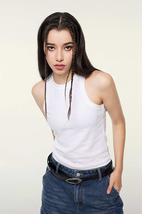 Washed Cotton-Stretch Fitted Cropped Tank Top in White - full-length front modeled view