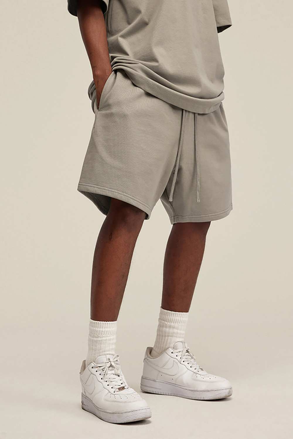 Heavyweight Cotton-Blend Relaxed Sweat Shorts in Gray Apricot - product detail close-up