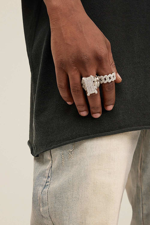 Washed Distressed-Fade Relaxed Cotton T-Shirt in Rust Black - hem detail