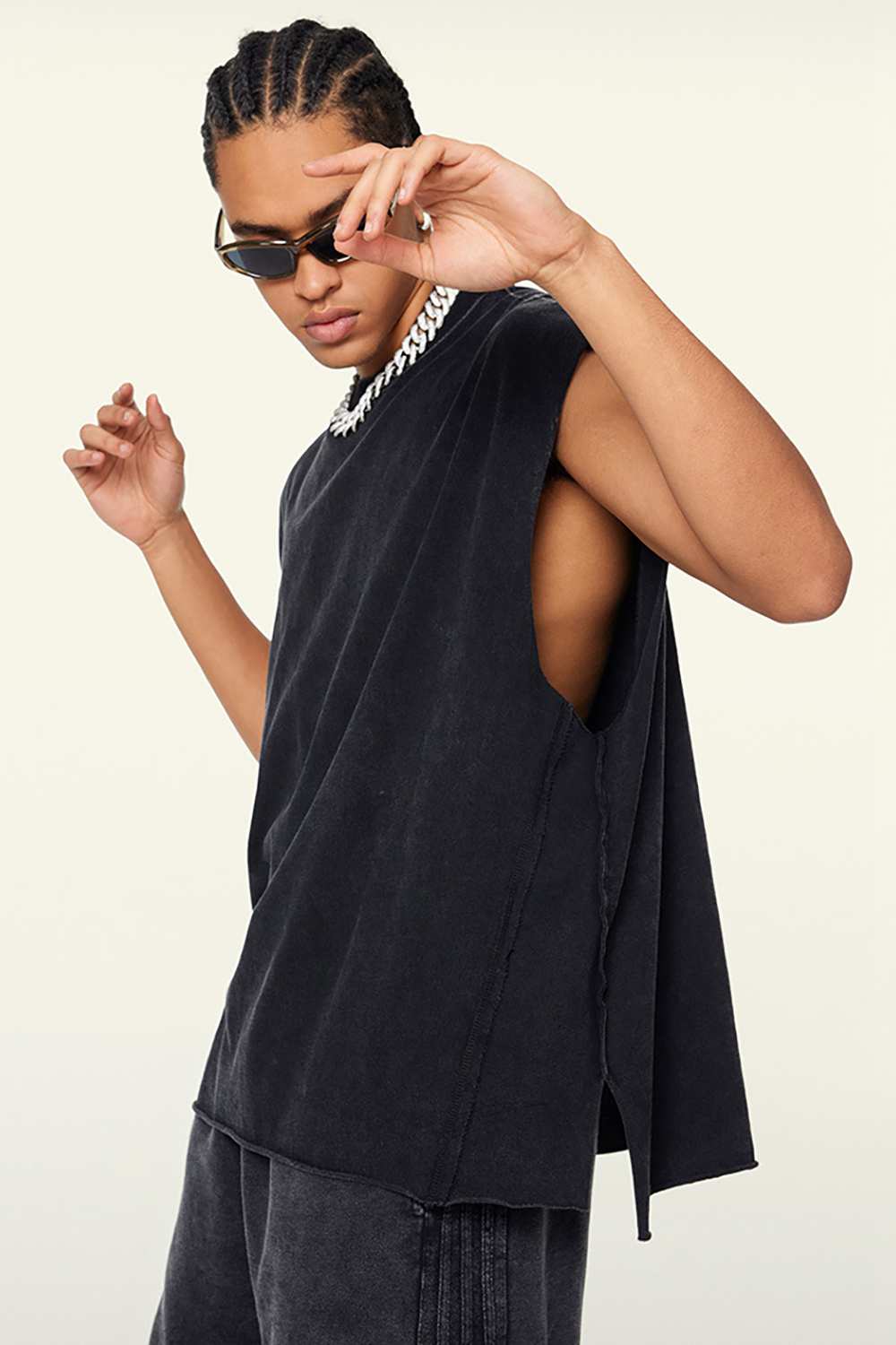 Washed Cotton Split-Hem Longline Tank Top in Fried Snowflakes - side modeled view