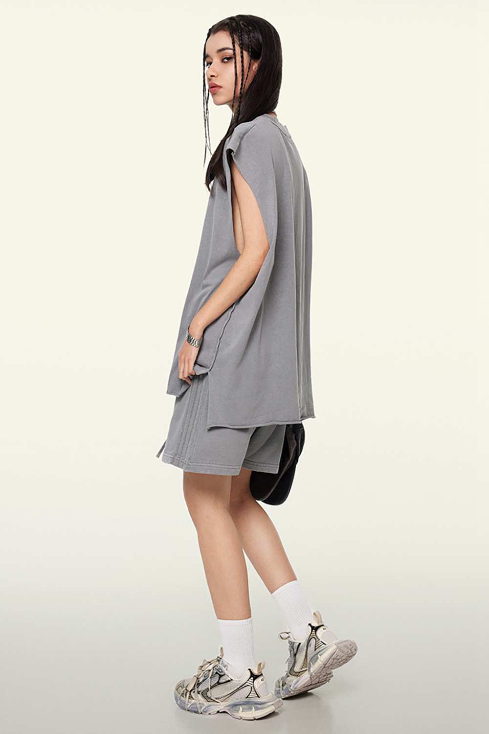 Washed Cotton Split-Hem Longline Tank Top in Medium Gray - fabric texture close-up