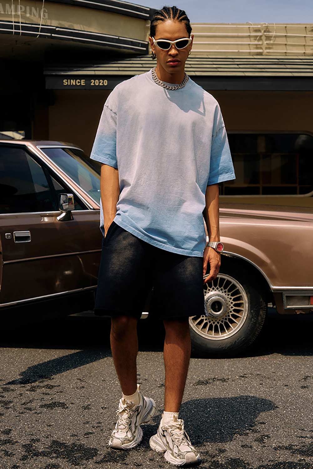 Breathable Gradient-Washed Relaxed Cotton T-Shirt in Blue - full-length front modeled view