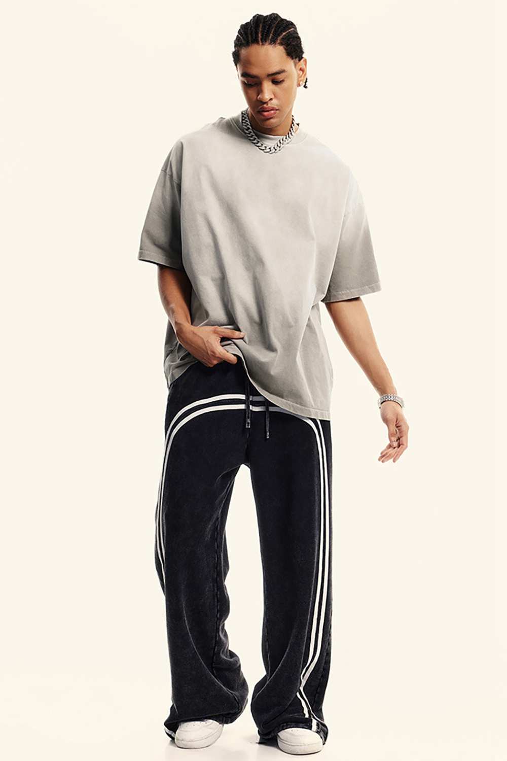 Breathable Gradient-Washed Relaxed Cotton T-Shirt in Light Gray - full-length front modeled view