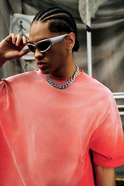 Breathable Gradient-Washed Relaxed Cotton T-Shirt in Red - collar detail