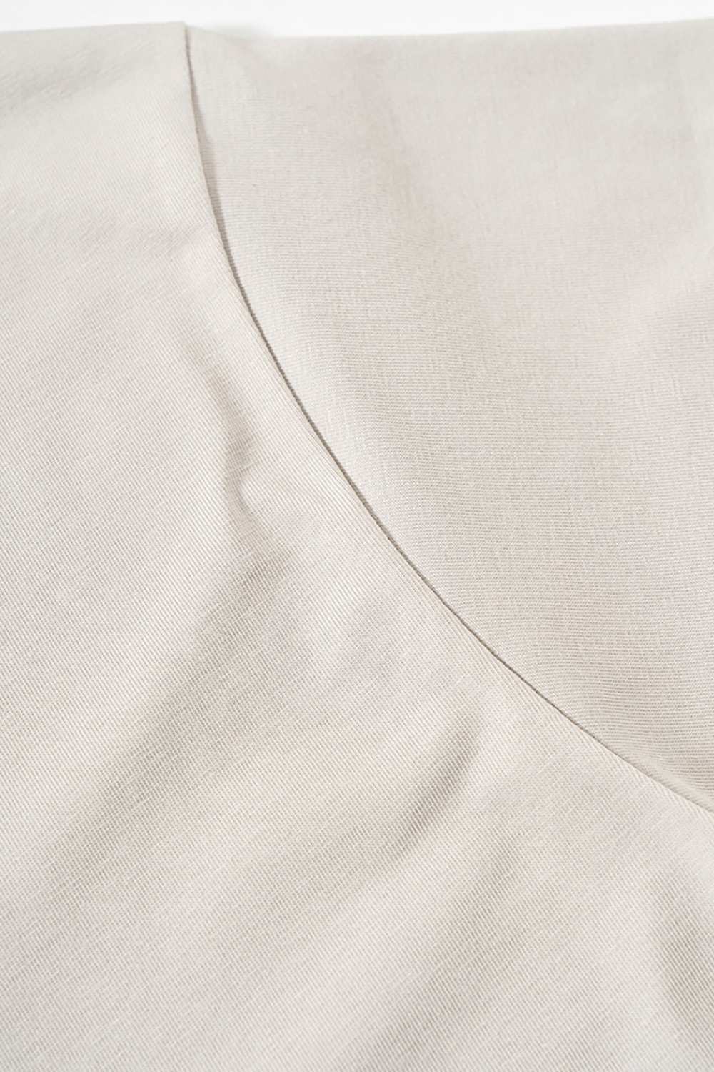 Cool-Touch Quick-Drying Bear Graphic Oversized T-Shirt in Sandy Apricot - collar detail