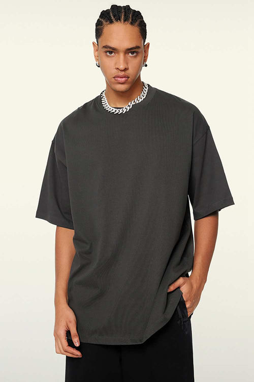 Heavyweight Cotton Relaxed Drop-Shoulder T-Shirt in Dark Gray - front modeled view