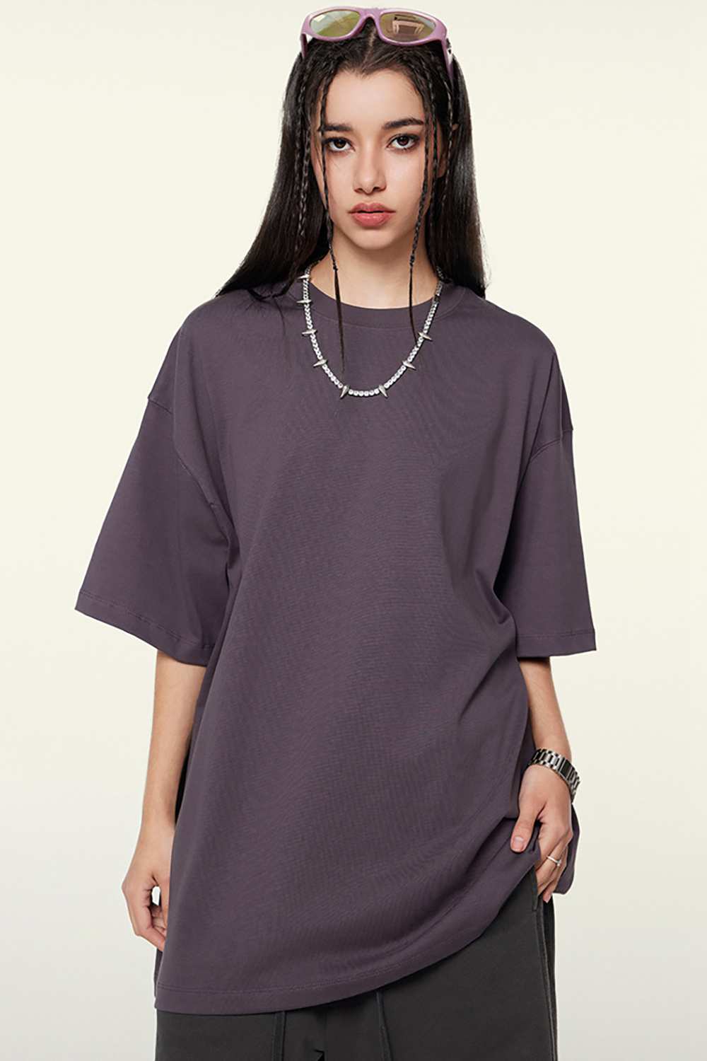 Heavyweight Cotton Relaxed Drop-Shoulder T-Shirt in Fade Purple - front modeled view