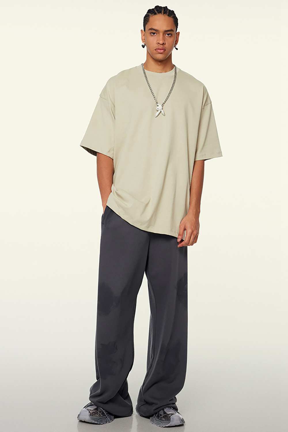 Heavyweight Cotton Relaxed Drop-Shoulder T-Shirt in Gray Apricot - full-length front modeled view