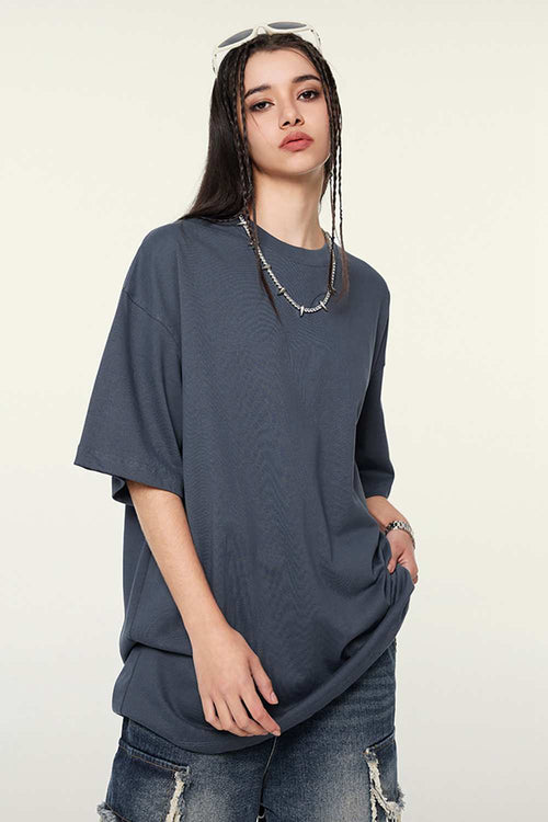 Heavyweight Cotton Relaxed Drop-Shoulder T-Shirt in Grayish Blue - front modeled view