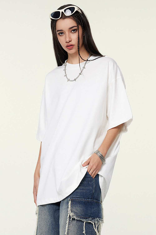 Heavyweight Cotton Relaxed Drop-Shoulder T-Shirt in White - front modeled view